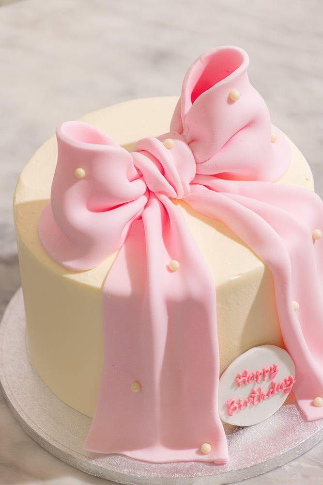 Bow Cake